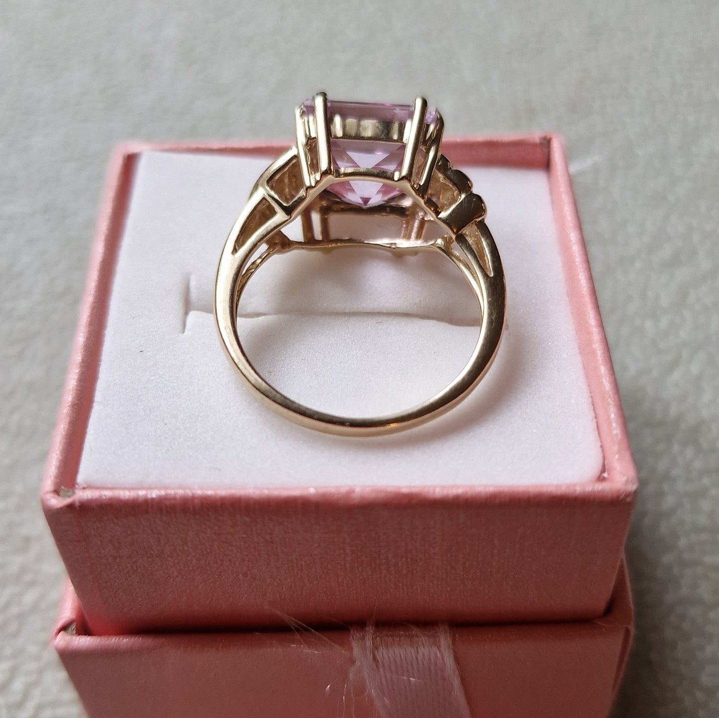 9ct Gold Amethyst Ring N - EW Jewellery 