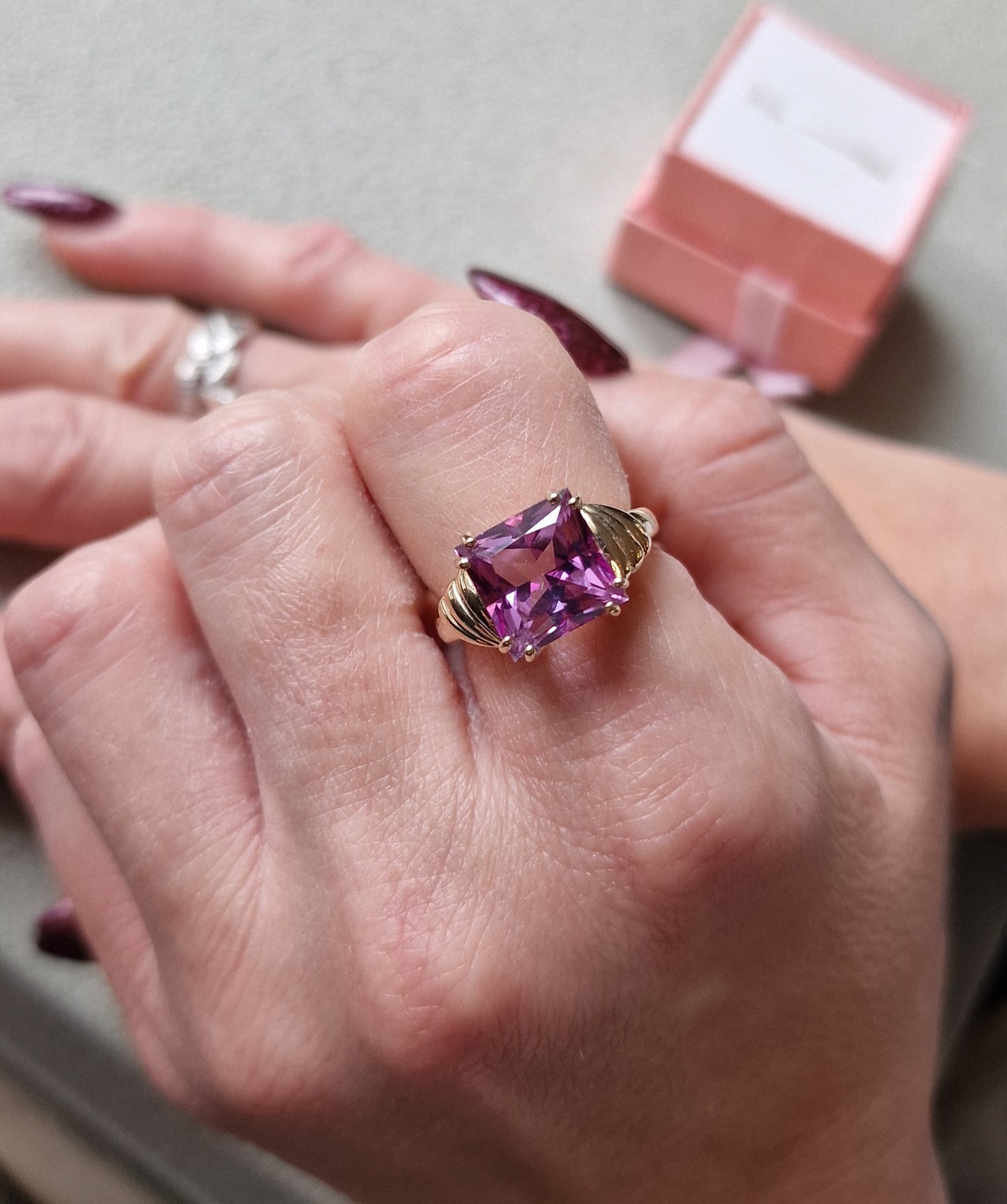 9ct Gold Amethyst Ring N - EW Jewellery 