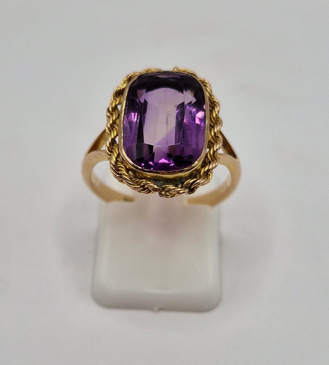 Vintage 9ct Gold Amathyst Dress Ring L - EW Jewellery 