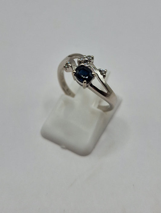 14ct Blue Sapphire, White Gold Ring M - EW Jewellery 