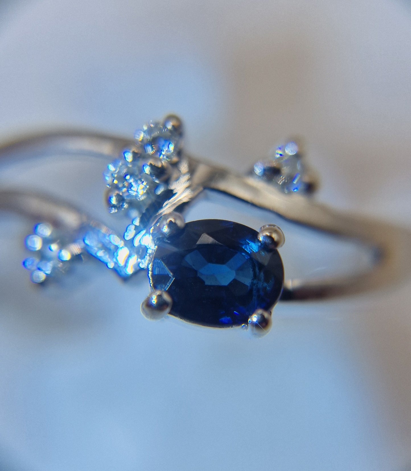 14ct Blue Sapphire, White Gold Ring M - EW Jewellery 