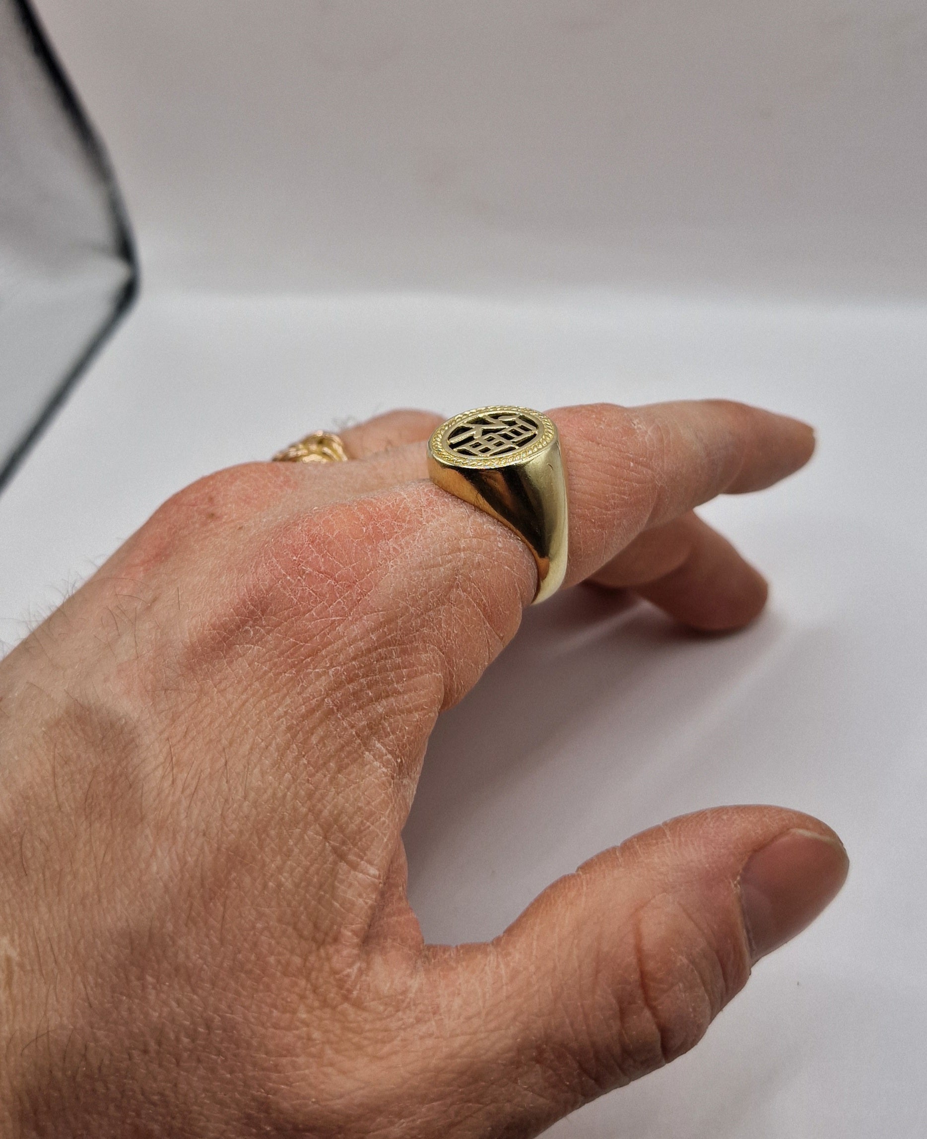 9ct Gold Chinese Signet Ring "Good Fortune" W - EW Jewellery 